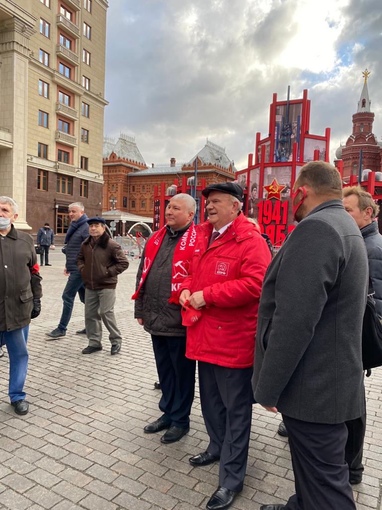 Празднование 7 ноября в Лобне