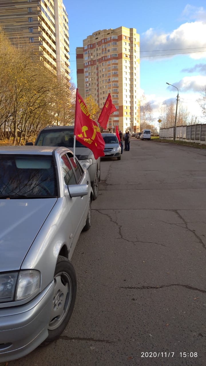 Электросталь празднует Великий Октябрь автопробегом