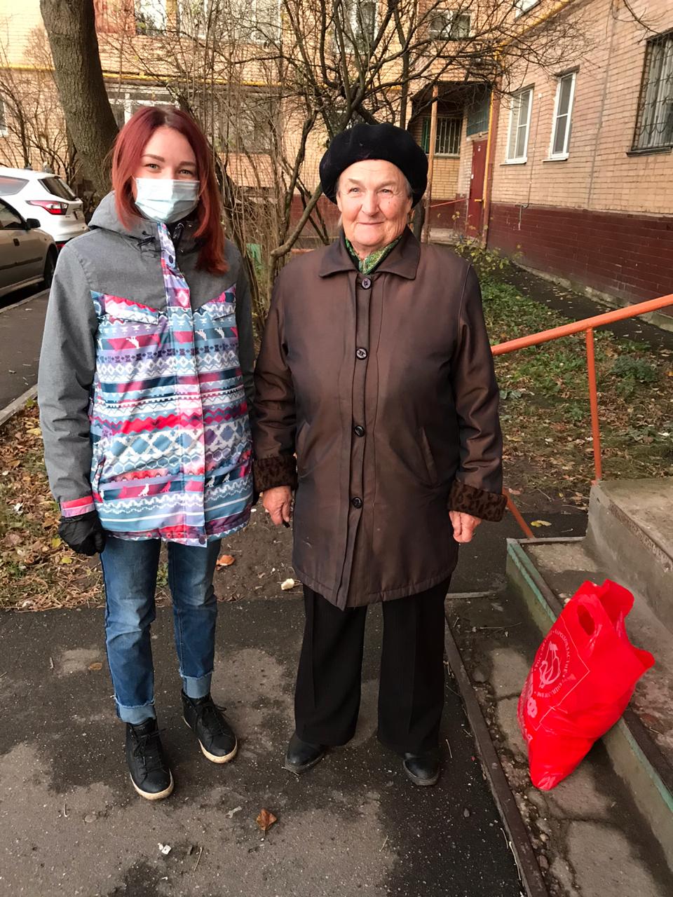 Клинские коммунисты продолжают помогать людям