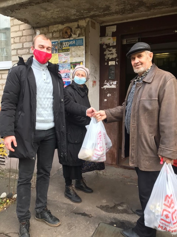 Орехово-Зуевские коммунисты раздали продуктовые наборы от МК КПРФ