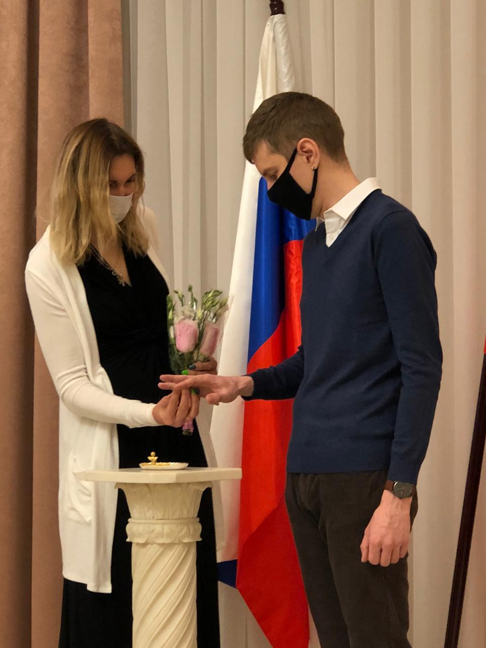Поздравляем наших членов партии с днём рождения семьи!