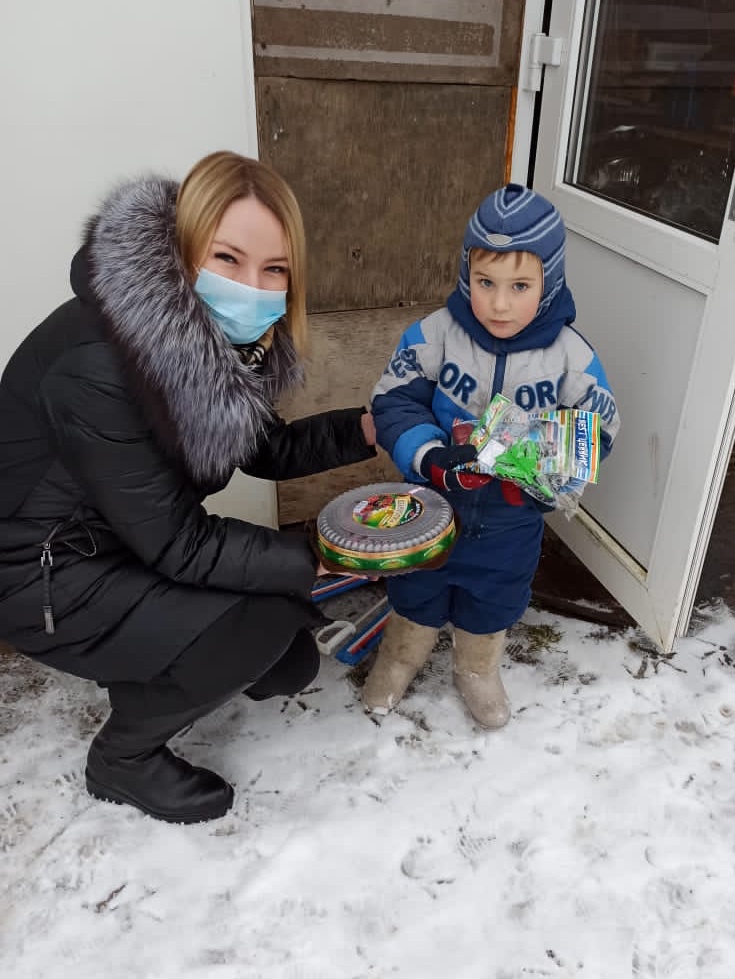 Дмитровские депутаты-коммунисты оказывают помощь нуждающимся