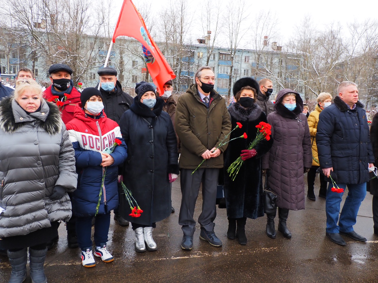 Память живет в наших сердцах!
