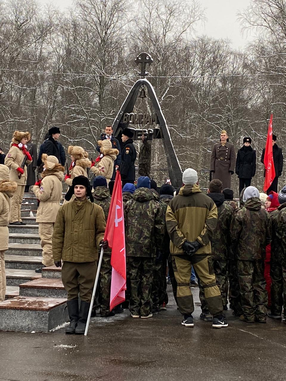 Память живет в наших сердцах!