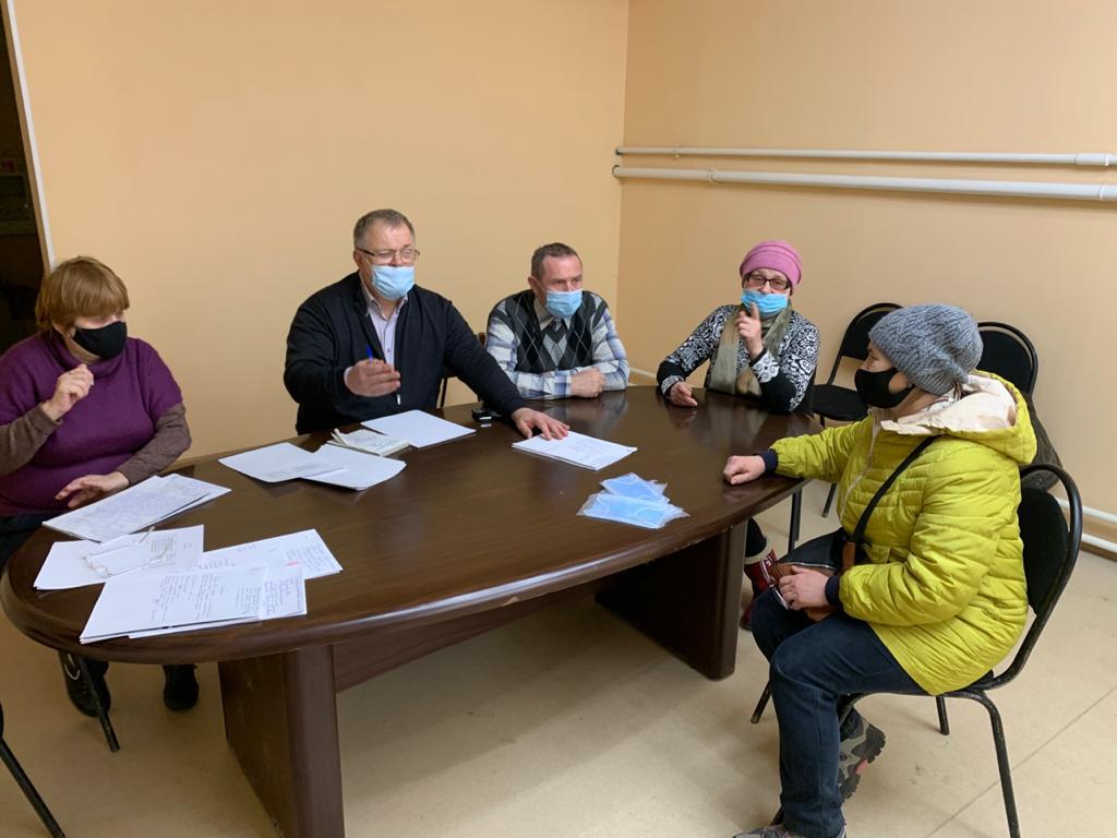 Депутат-коммунист Александр Наумов провел прием граждан в Озёрах