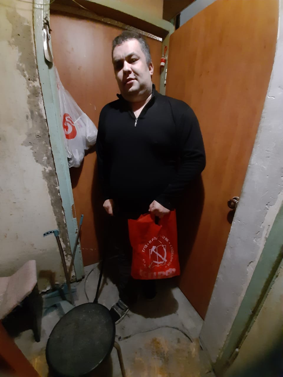 Коммунисты Сергиева Посада раздают гуманитарную помощь