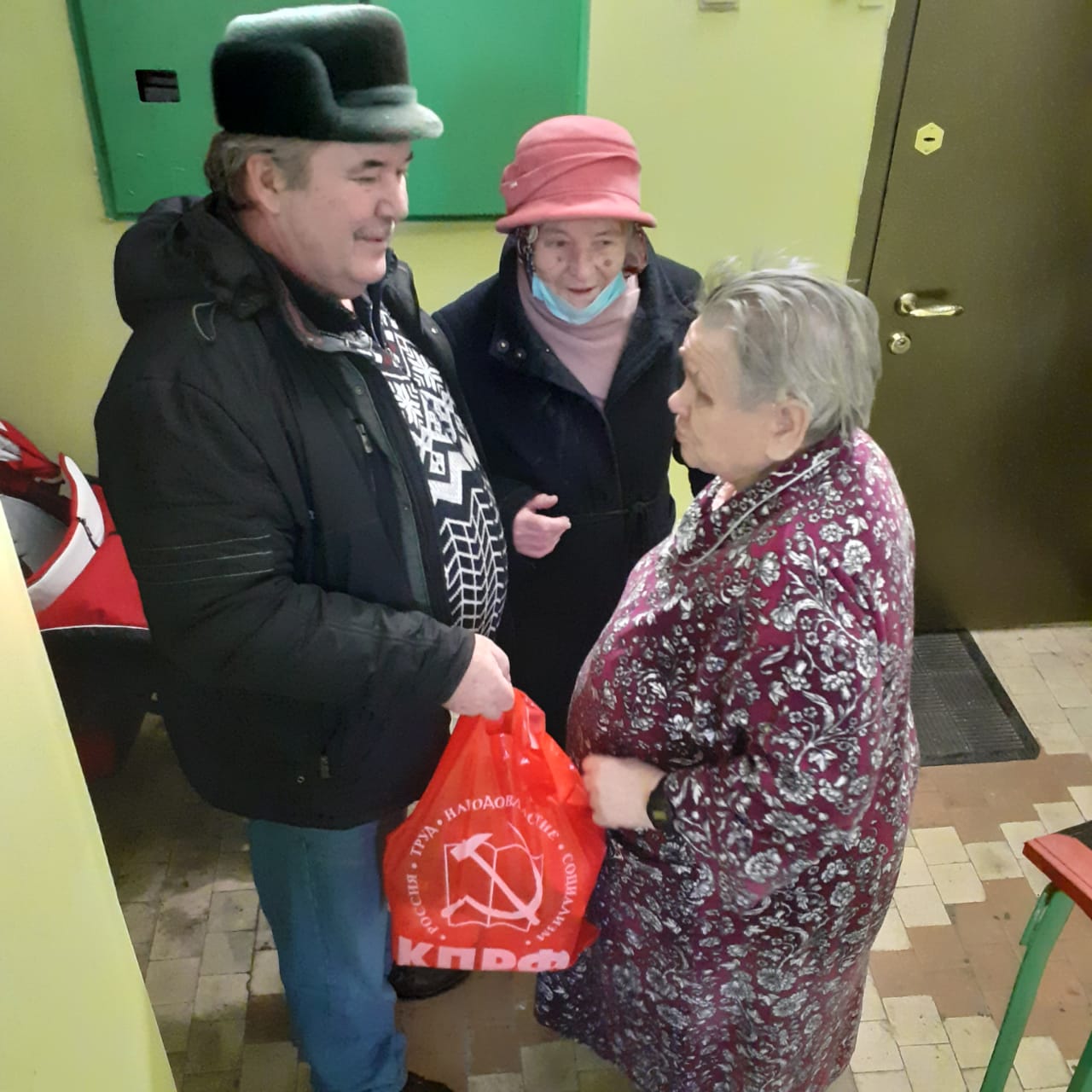 Ступинские коммунисты своих не бросают!
