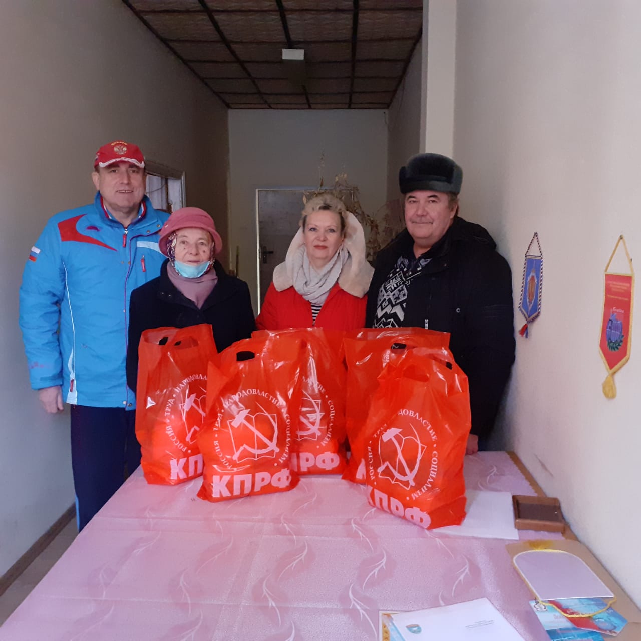Ступинские коммунисты своих не бросают!