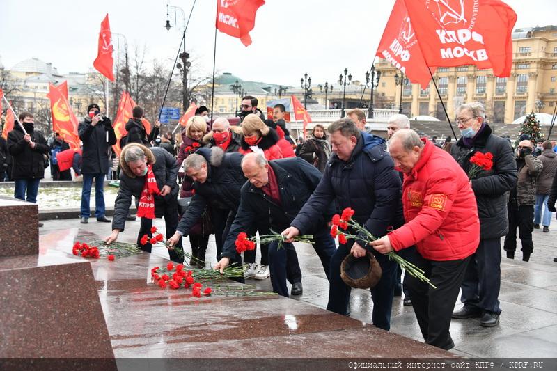 Учиться у Сталина!