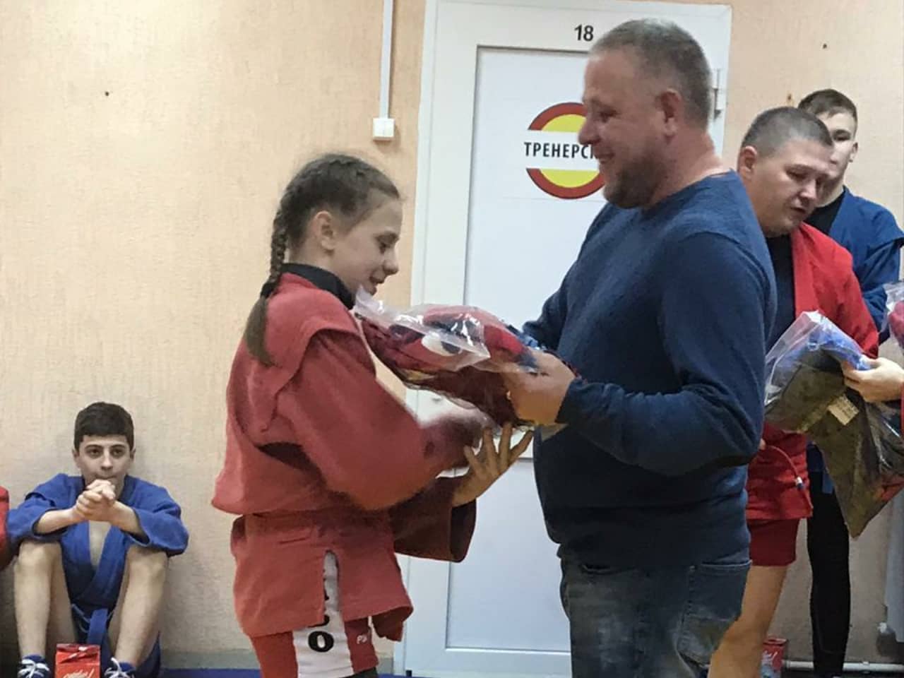 КПРФ поздравляет спортсменов с Новым годом