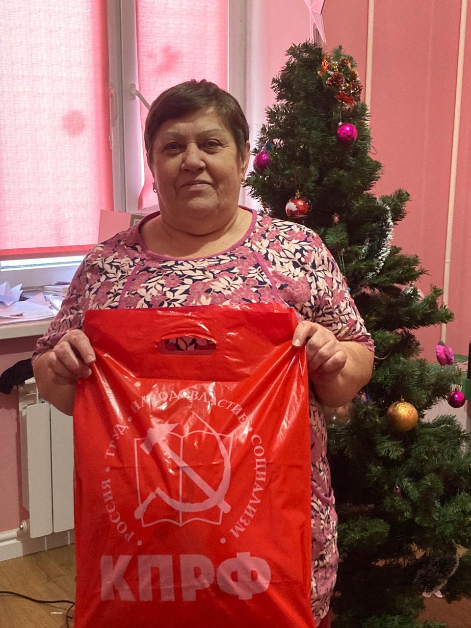 Орехово-Зуевские коммунисты поздравили односельчан с Новым годом