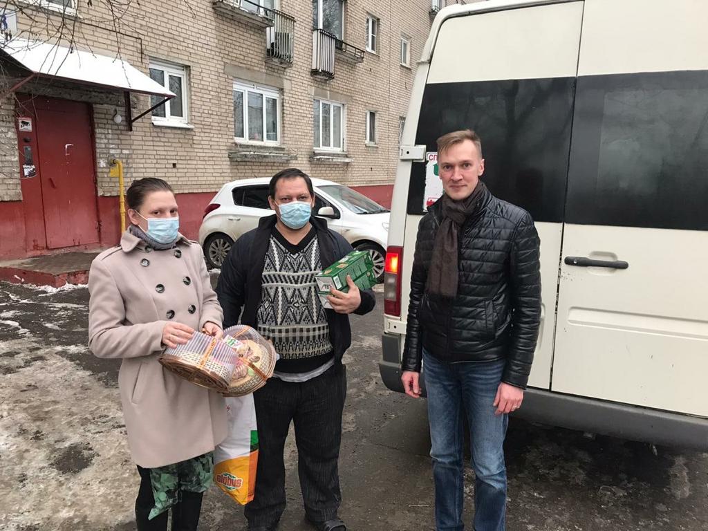 Королёвские коммунисты поздравили жителей с Наступающим Новым годом