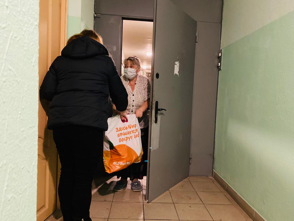 Королёвские коммунисты поздравили жителей с Наступающим Новым годом