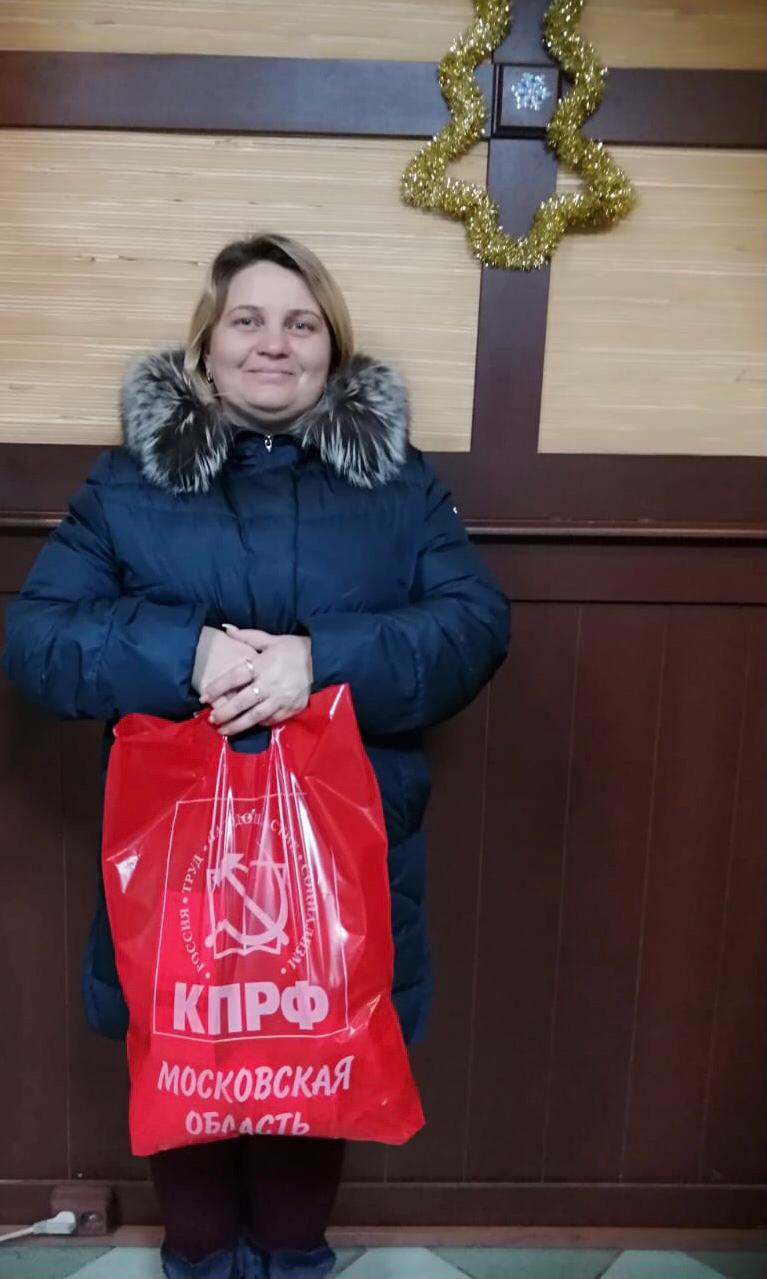 Клинские коммунисты продолжают помогать людям