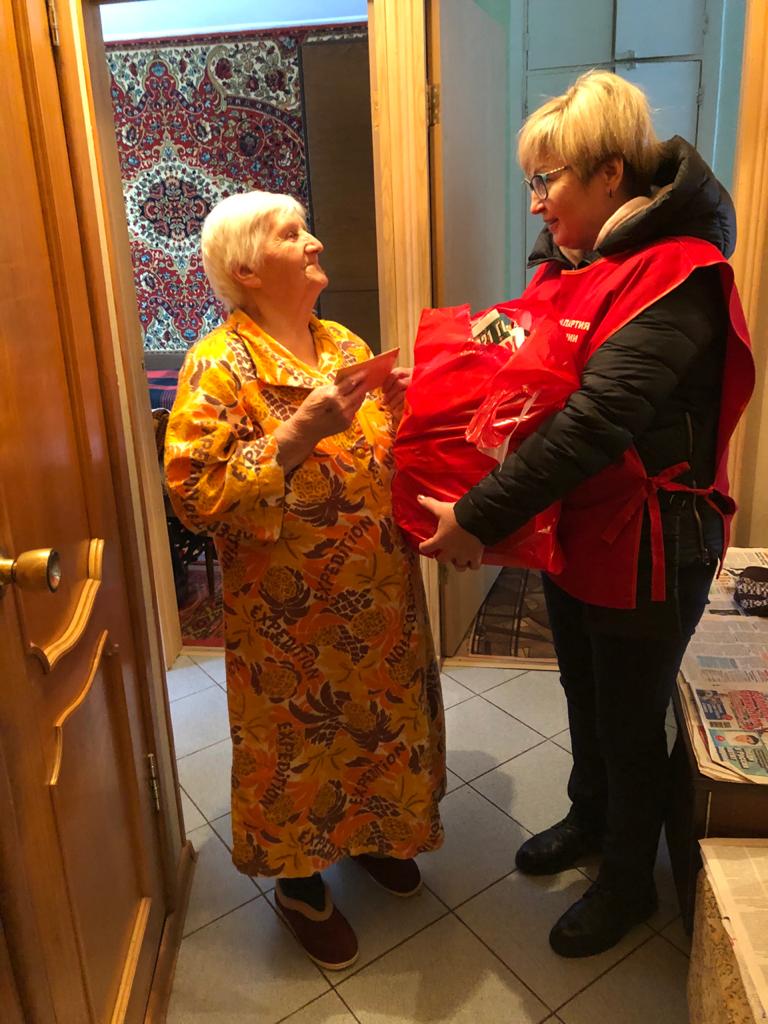 Талдомские коммунисты помогают нуждающимся