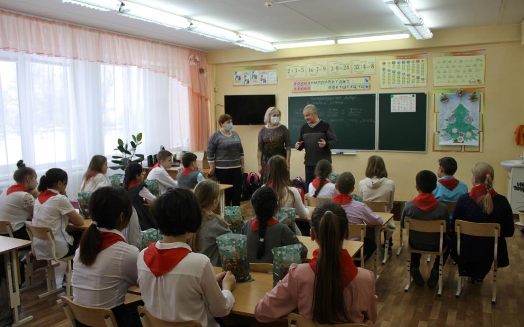 В здоровом обществе должен быть один привилегированный класс – дети