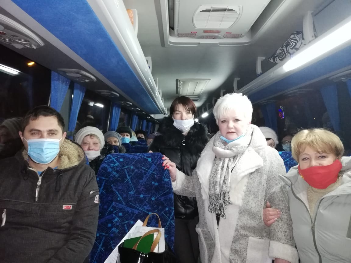 Коммунисты помогают нуждающимся