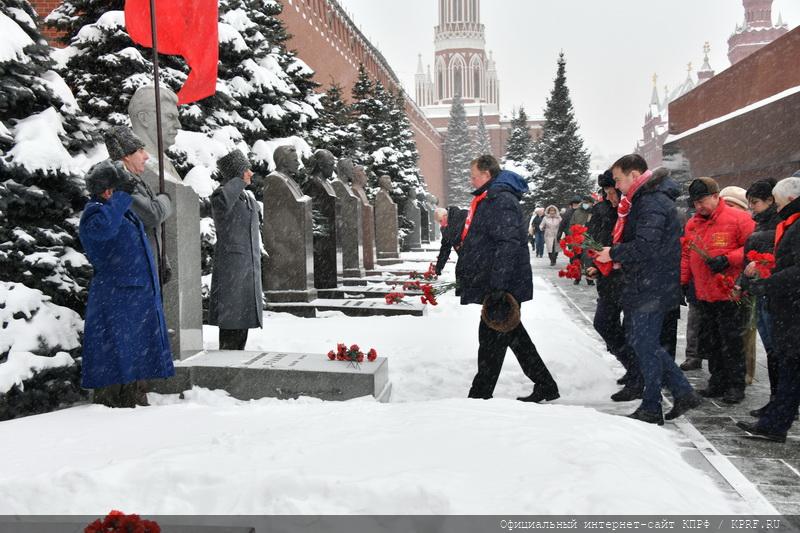 Без Ленина у России нет будущего!