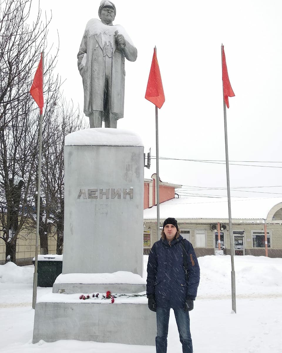 Ленин жил, Ленин жив, Ленин будет жить!