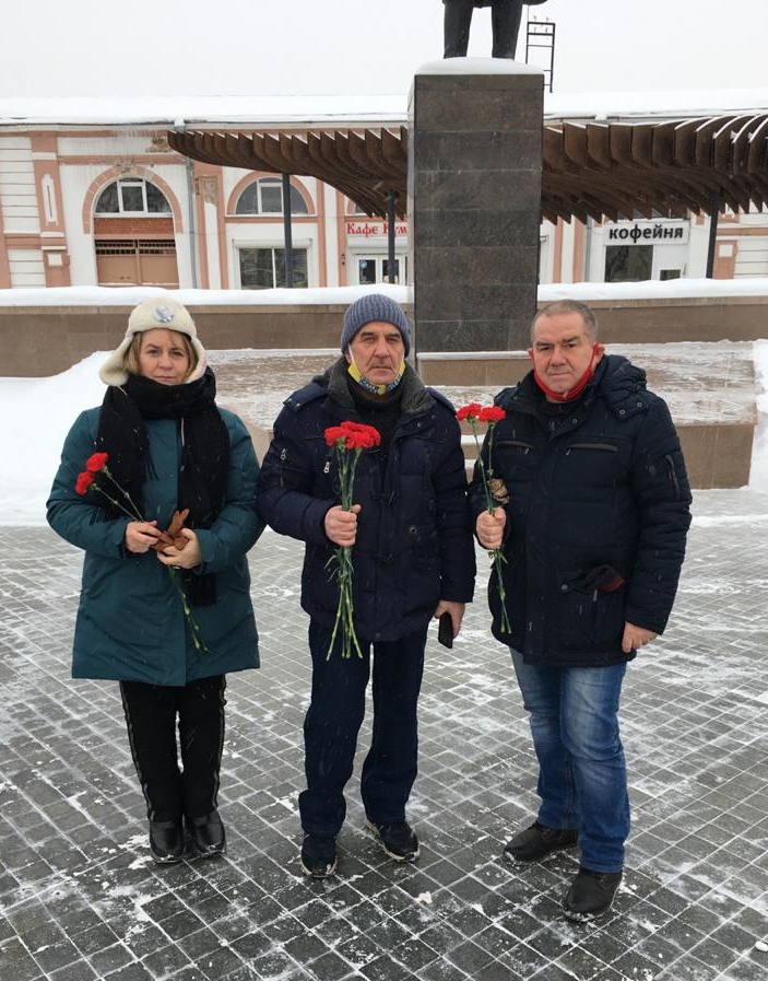 Призрак коммунизма бродит… по улицам города
