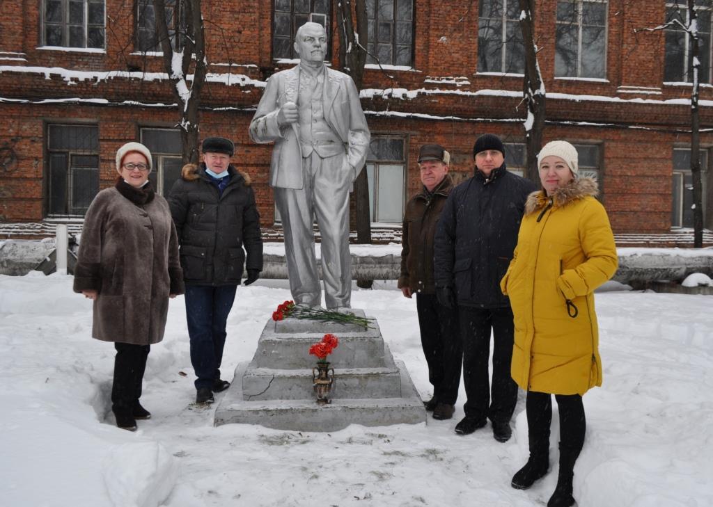 Призрак коммунизма бродит… по улицам города