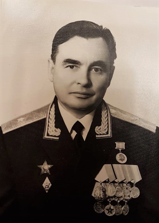 Коммунист Вооруженных сил