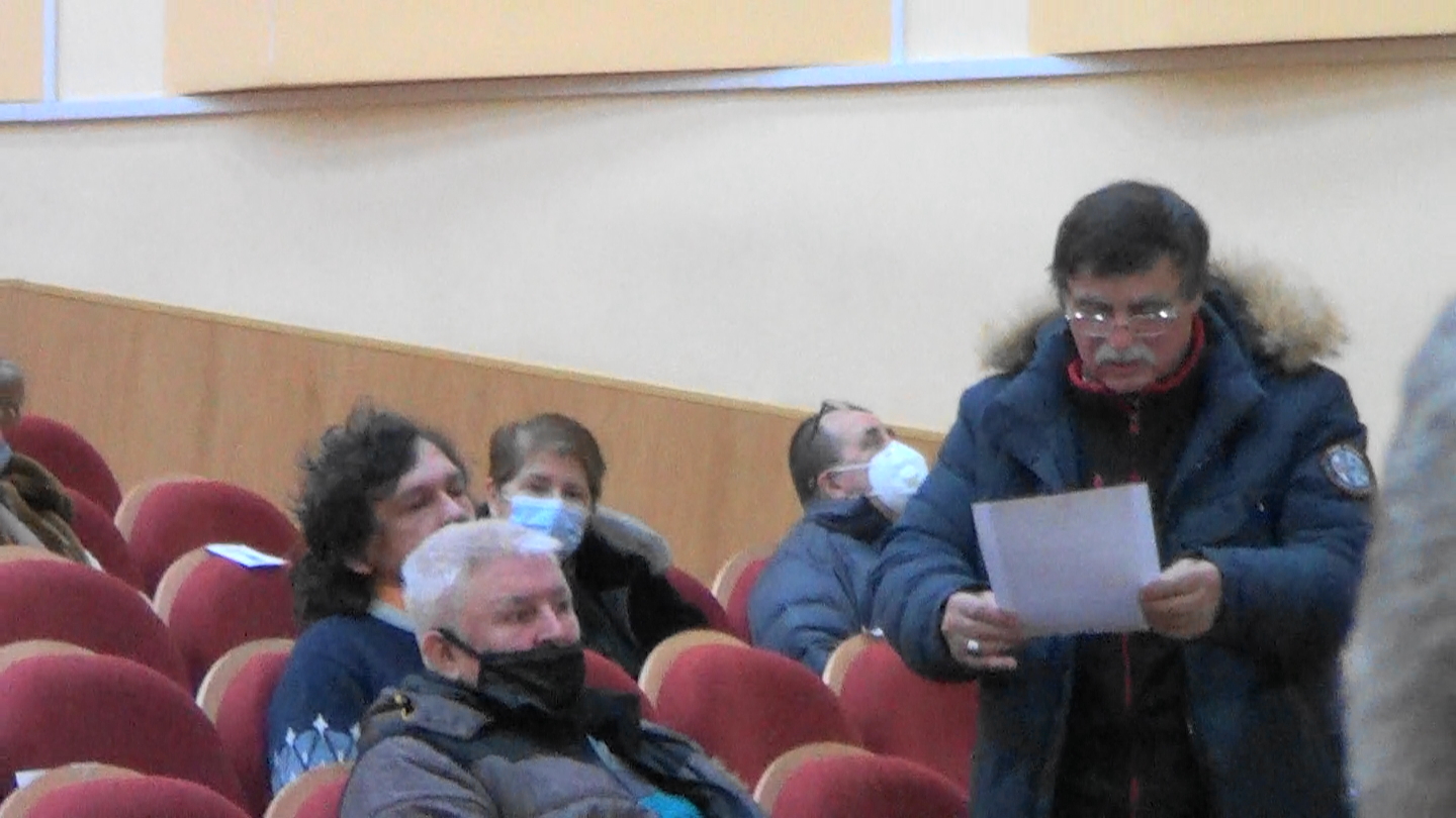 Проблема движения грузового транспорта в Селятино