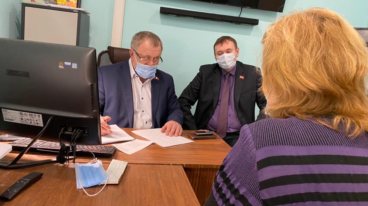 Депутат-коммунист Александр Наумов посетил с рабочим визитом город Озёры
