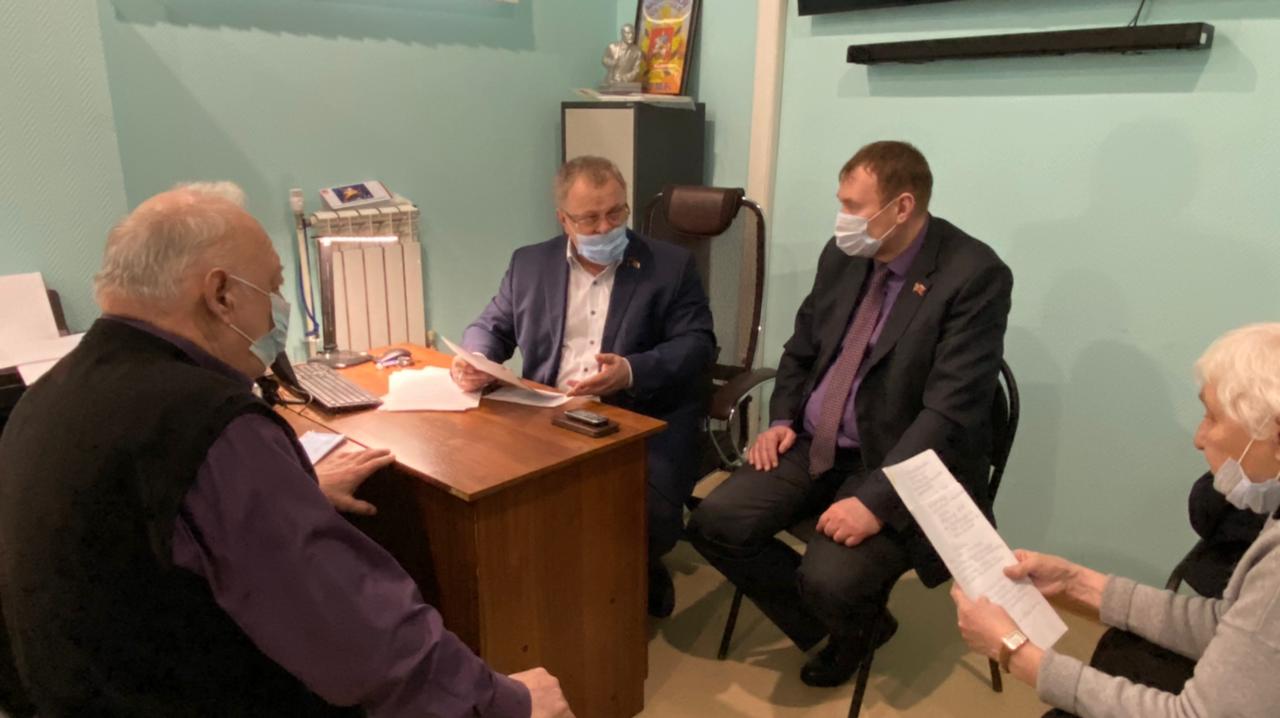 Депутат-коммунист Александр Наумов посетил с рабочим визитом город Озёры