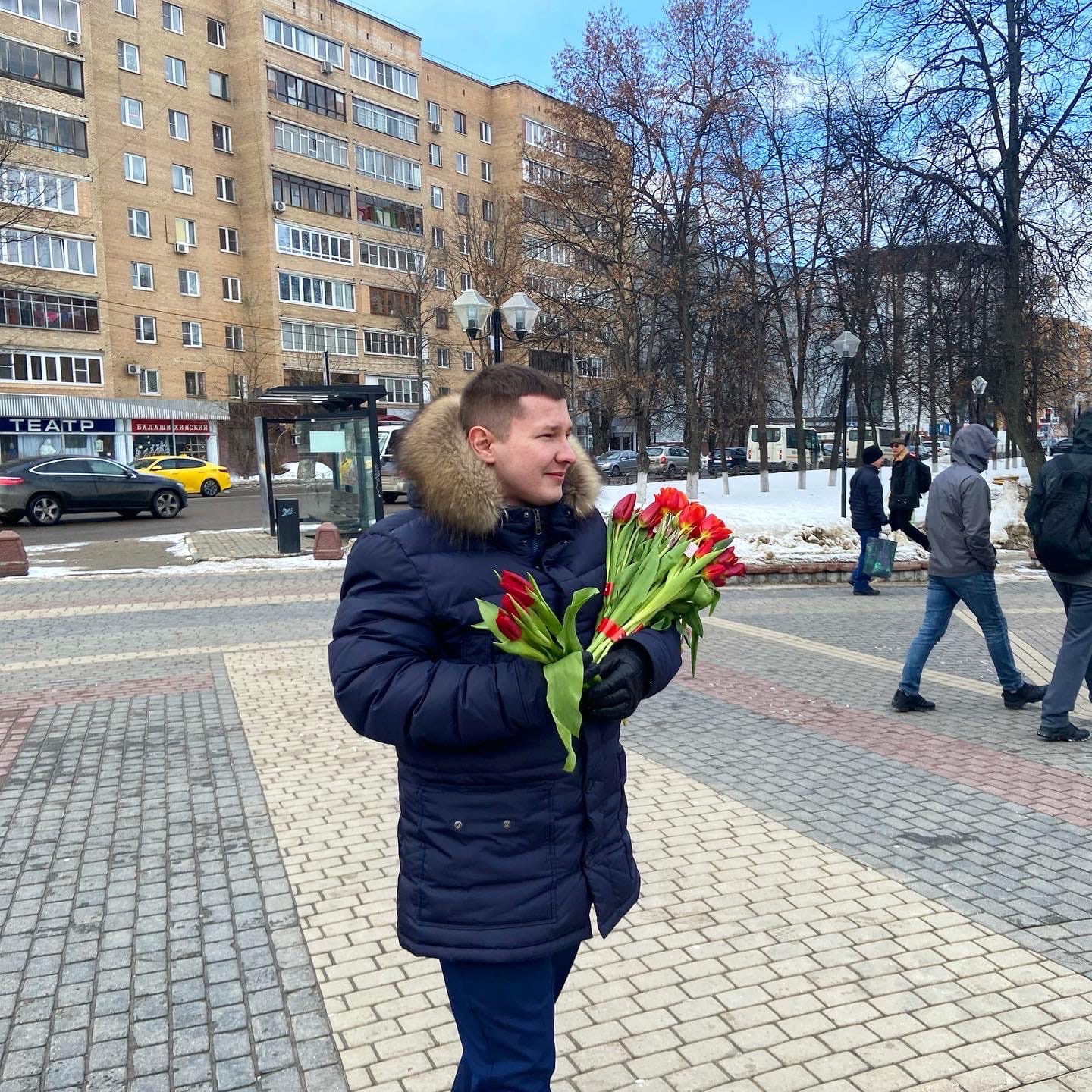 Весенний букет поздравлений от Балашихинских коммунистов
