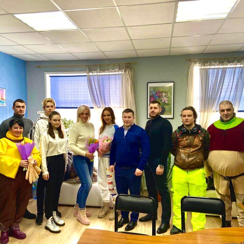 Депутаты-коммунисты Марк Черемисов и Павел Лаговский поздравили муниципальных работников