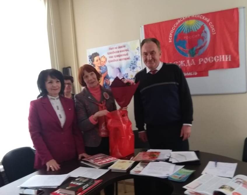 «Держите крепче связь с массами, проводите в жизнь заветы Ленина.» Н.К. Крупская