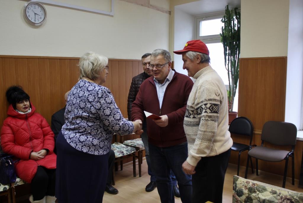 Депутат-коммунист Александр Наумов провёл приём граждан в Серпухове