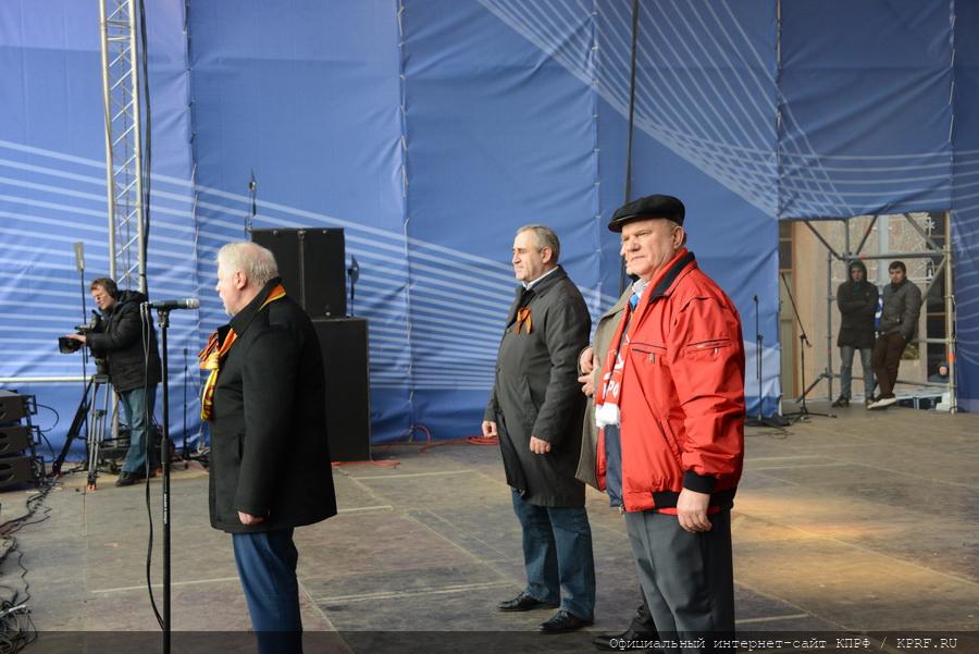 Г.А. Зюганов: «Мы прямо заявляем, что не дадим в обиду Новороссию!»