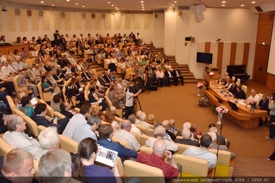 В Госдуме состоялась презентация поэтического сборника В.И. Кашина