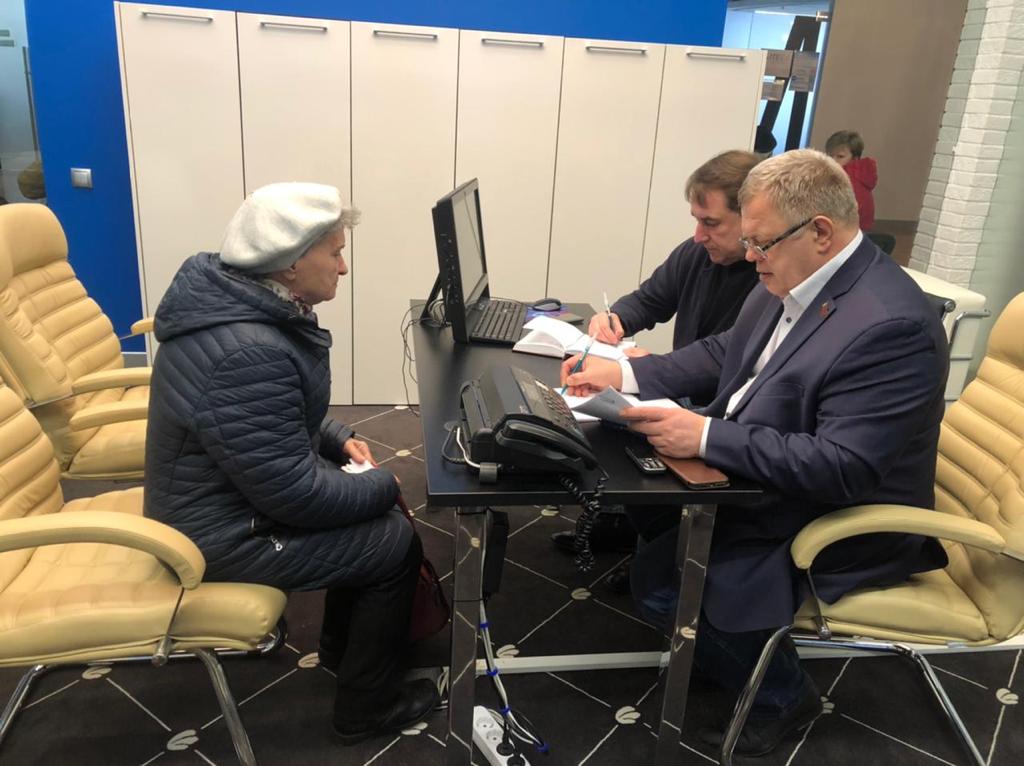 Депутат-коммунист Александр Наумов провёл приём граждан в Ступино