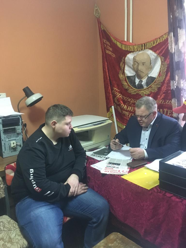 Депутат-коммунист Александр Наумов посетил с рабочим визитом наукоград Пущино
