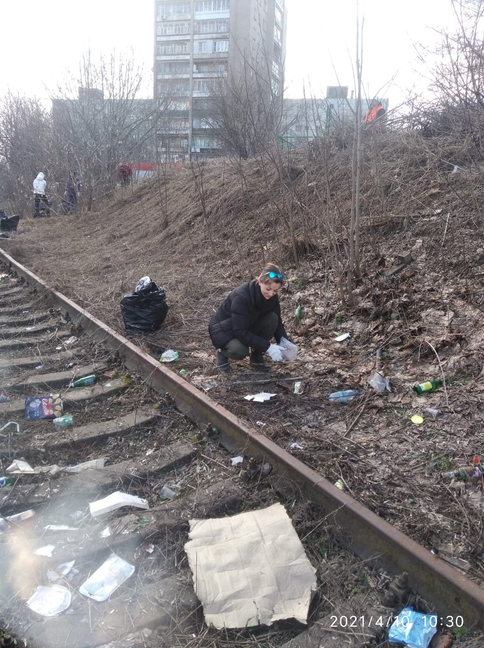 Люберчане наводят порядок на территории округа