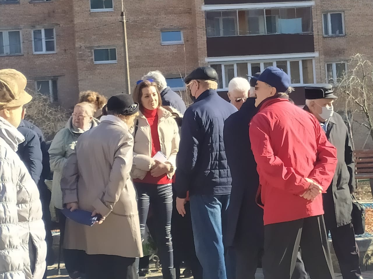 Депутаты коммунисты встречаются с люберчанами