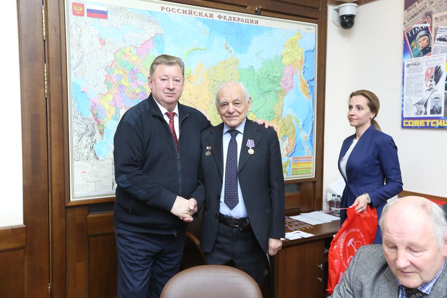 Идти вперёд, сохраняя великие традиции!