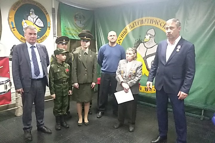 Сотрудники томилинского предприятия «Звезда» награждены медалями
