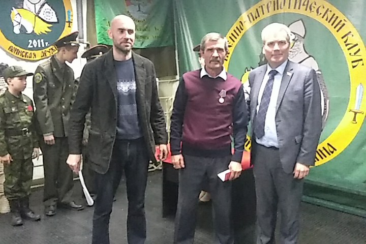 Сотрудники томилинского предприятия «Звезда» награждены медалями