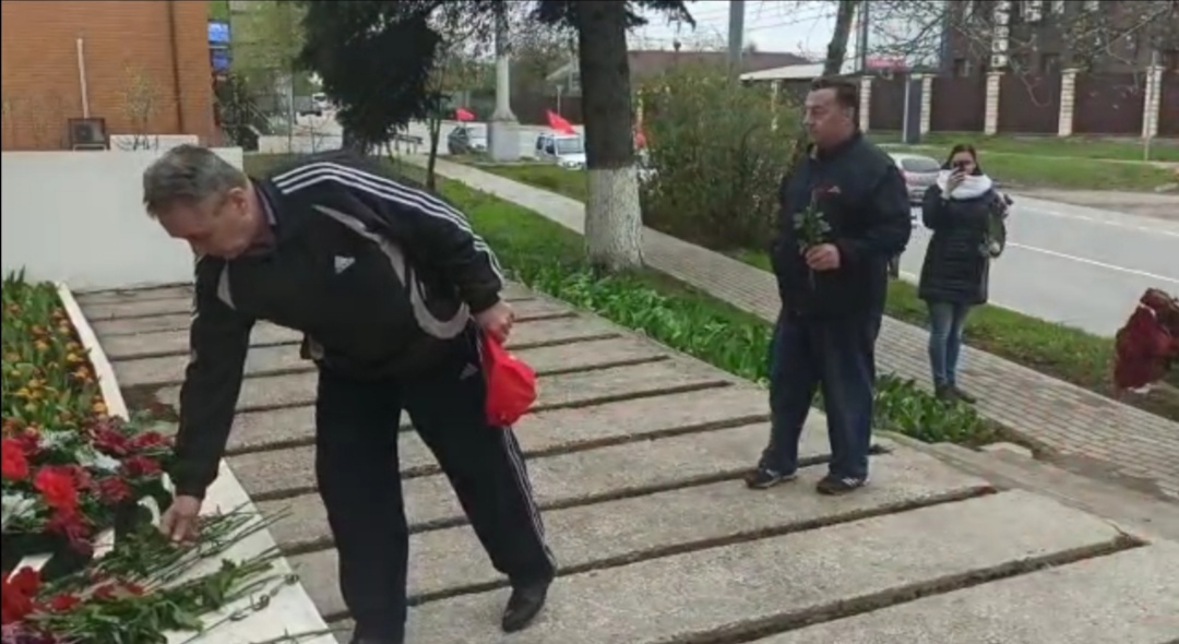 Быть наследниками великих людей - огромное достояние!