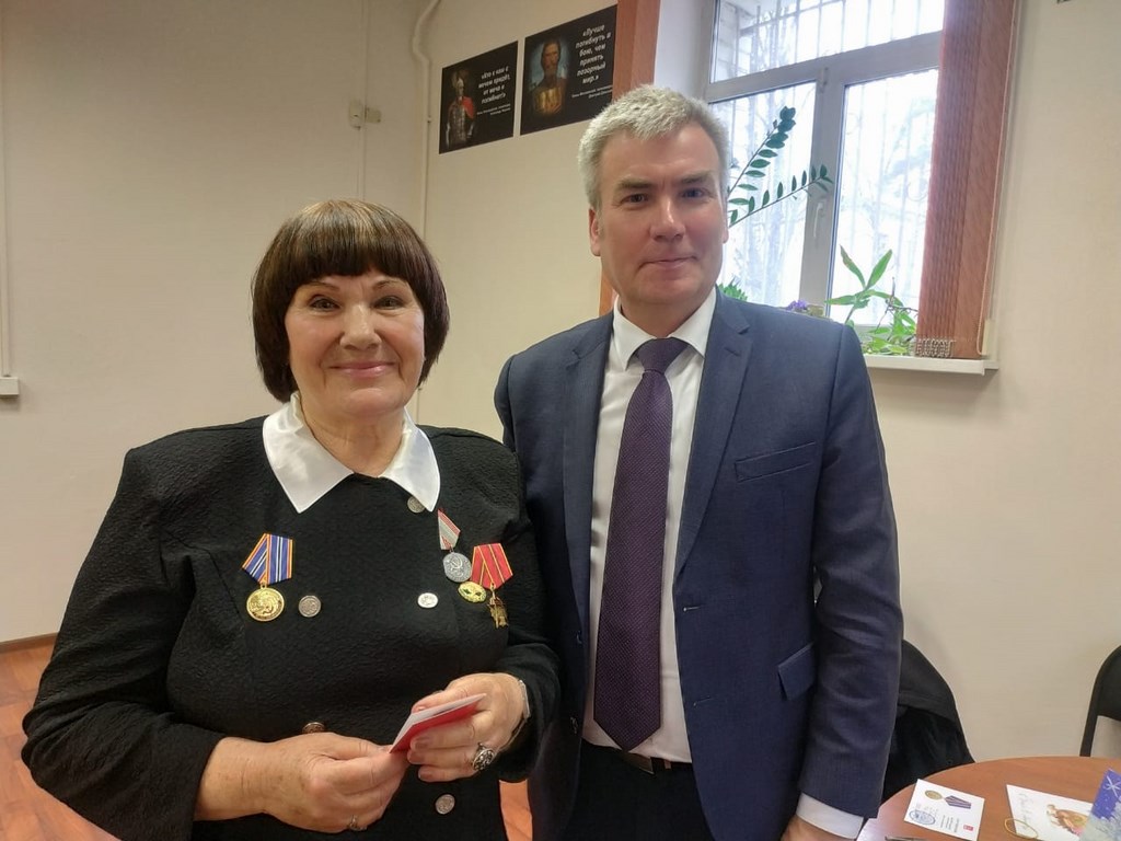 Коммунисты люберецкого отделения празднуют день Победы!