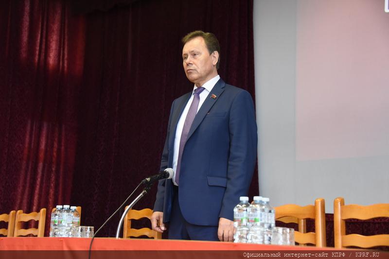 Съезд детей войны обратился к российскому народу с призывом голосовать за КПРФ