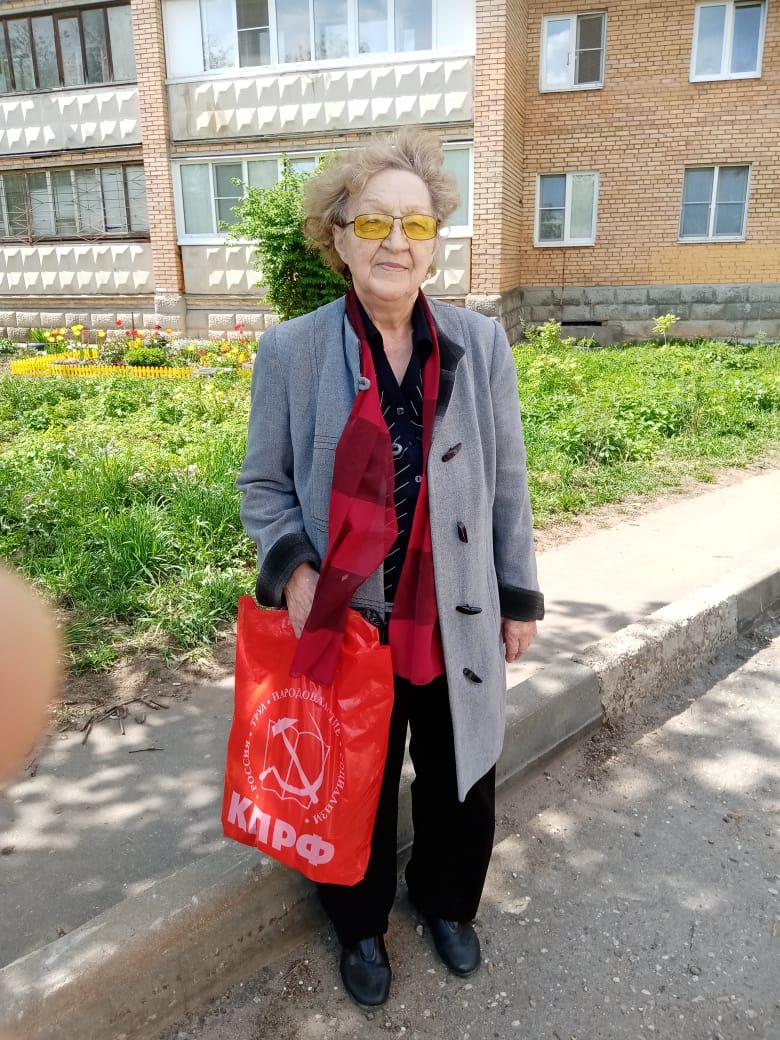 Помощь наро-фоминских коммунистов нуждающимся