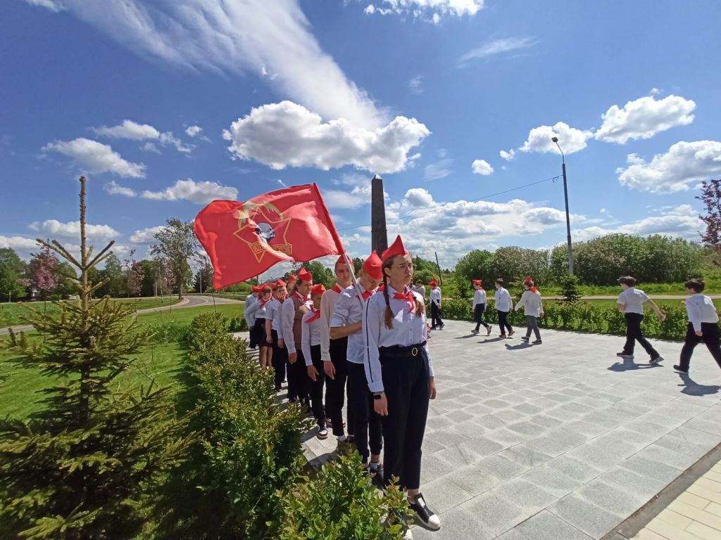 Продолжая лучшие традиции пионерского движения