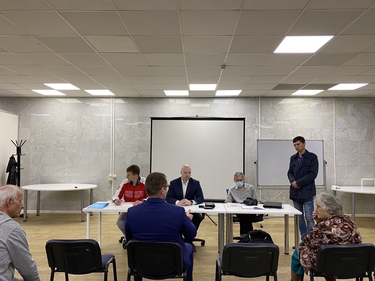 В коворкинг-центре «На Старт» состоялся Пленум Дмитровского городского комитета КПРФ