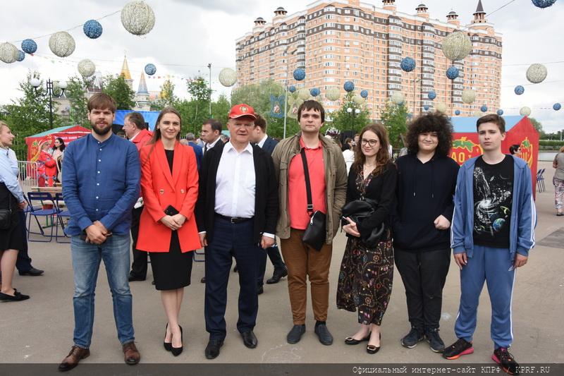 Г.А. Зюганов: Имя Пушкина вдохновляет нас на борьбу за свободу и справедливость!