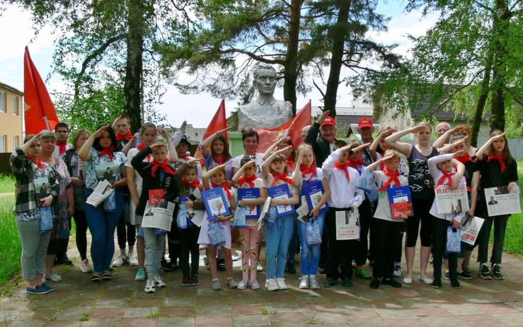Приём в пионеры и октябрята